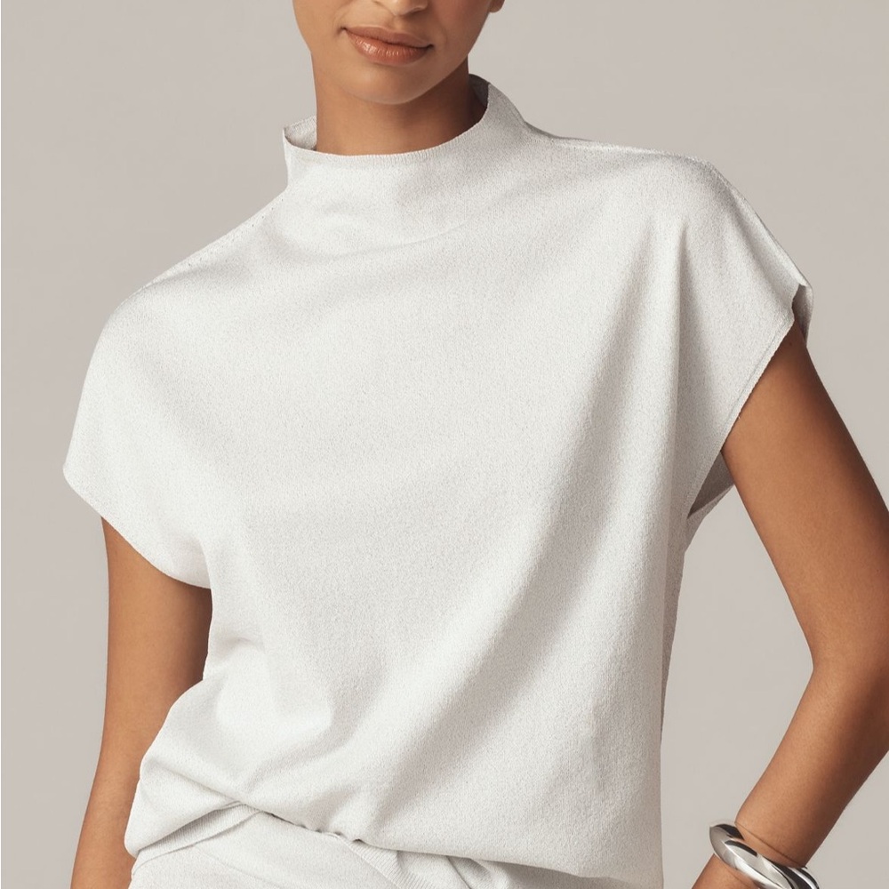 NWT- Pilcro Women’s Light Gray/Silver Turtleneck Sweater